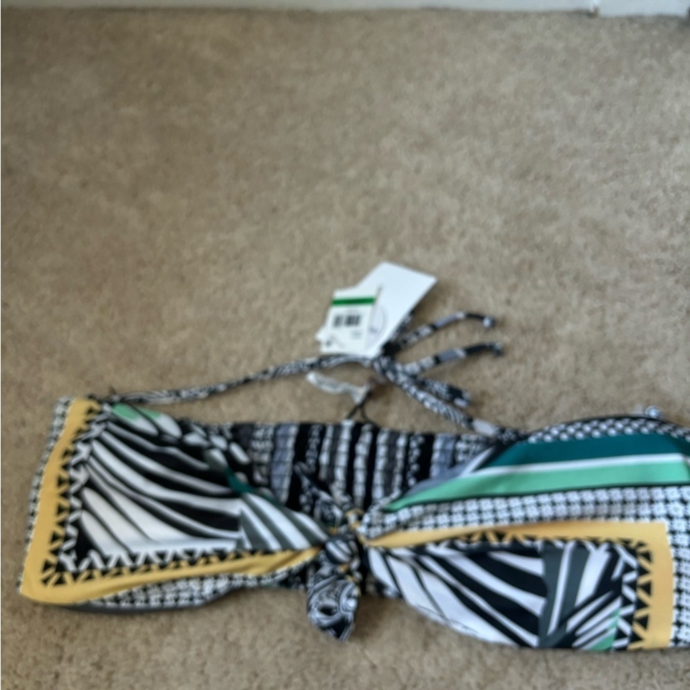 Becca handkerchief reversible top - Picture 9 of 9